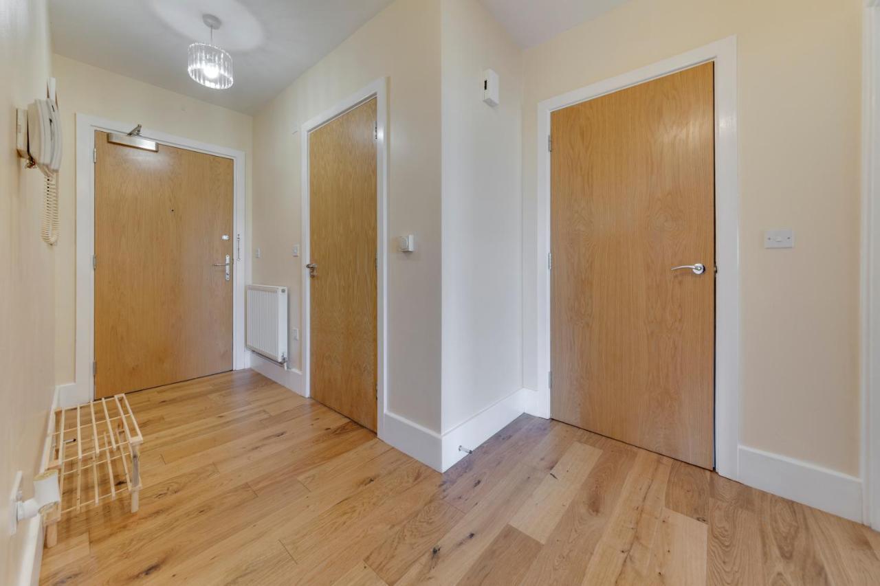 Flourish Apartments - Mulberry House - Tottenham Лондон Екстериор снимка
